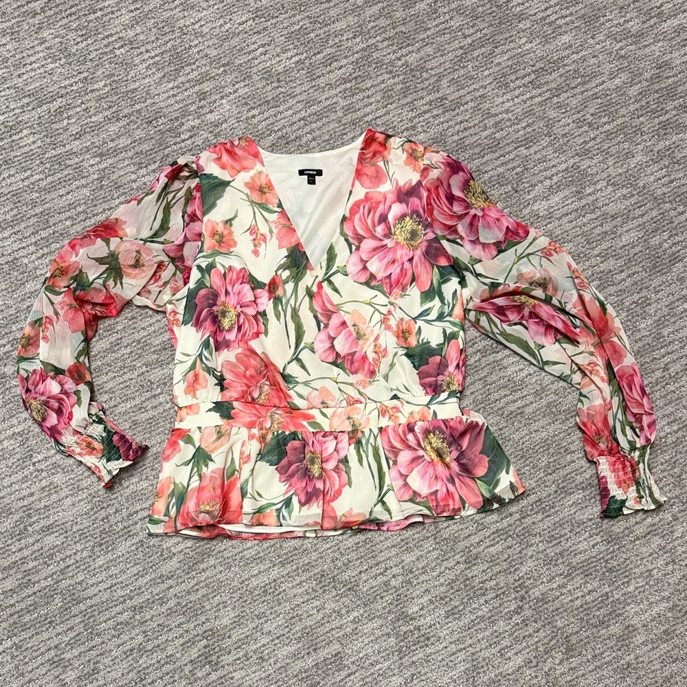 Express Floral V-Neck Peplum Blouse